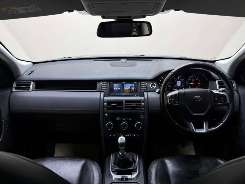 Land Rover Discovery Sport 2.0 Discovery Sport Special Edition Pure Td4 4Wd 5 GJ17NXD Black #3