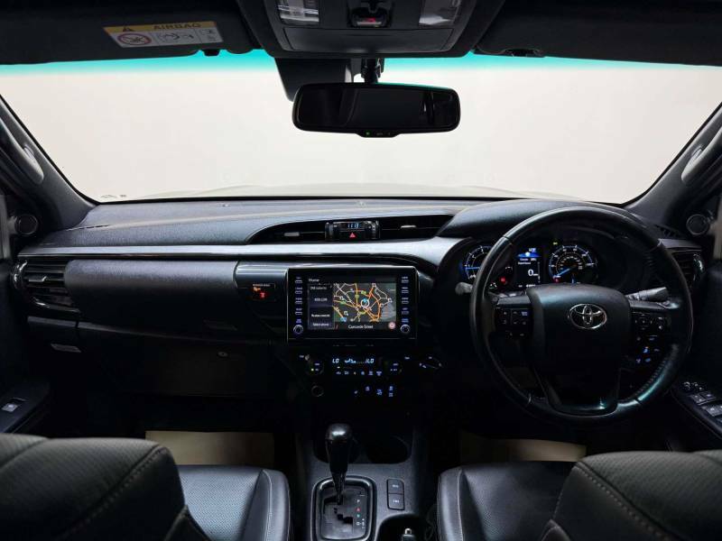 Toyota HILUX 2.8 Hi-luxury Invincible X D-4d 4Wd Double Cab Aut RV73ZSN Grey #3
