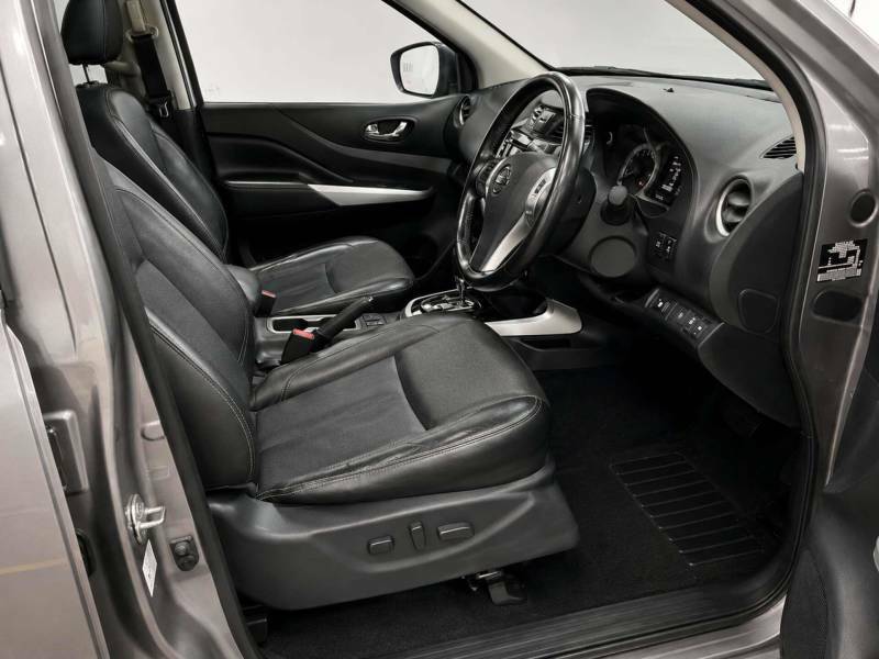 Nissan Navara 2.3 Navara N-guard Dci 4Wd - 2018 68 Grey #5