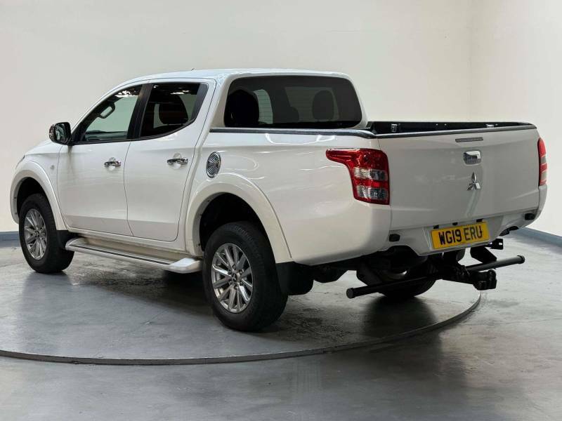 Mitsubishi L200 2.4 L200 Titan Di-d 4Wd - 2019 19 WG19ERU White #6