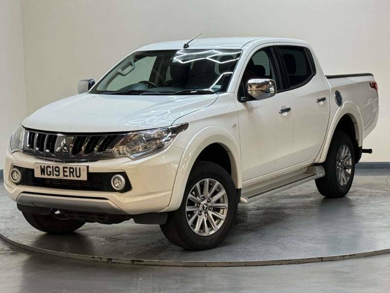 Mitsubishi L200 2.4 L200 Titan Di-d 4Wd - 2019 19 WG19ERU White #2