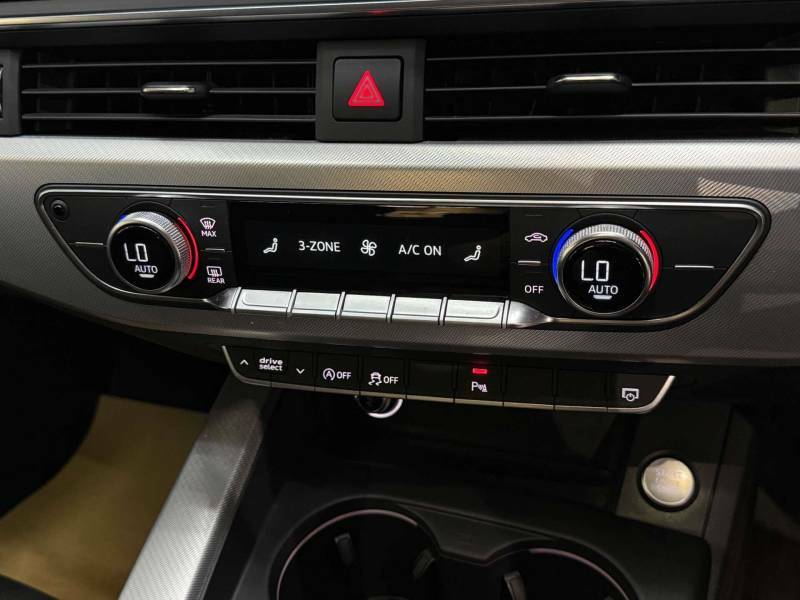 Audi A4 Saloon Grey #19