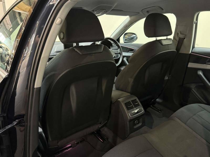 Audi A4 Saloon Grey #28
