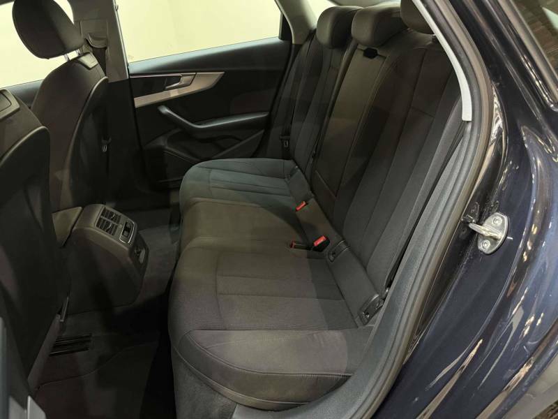 Audi A4 Saloon Grey #29