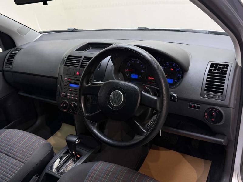 Volkswagen Polo 1.2 E Black #13