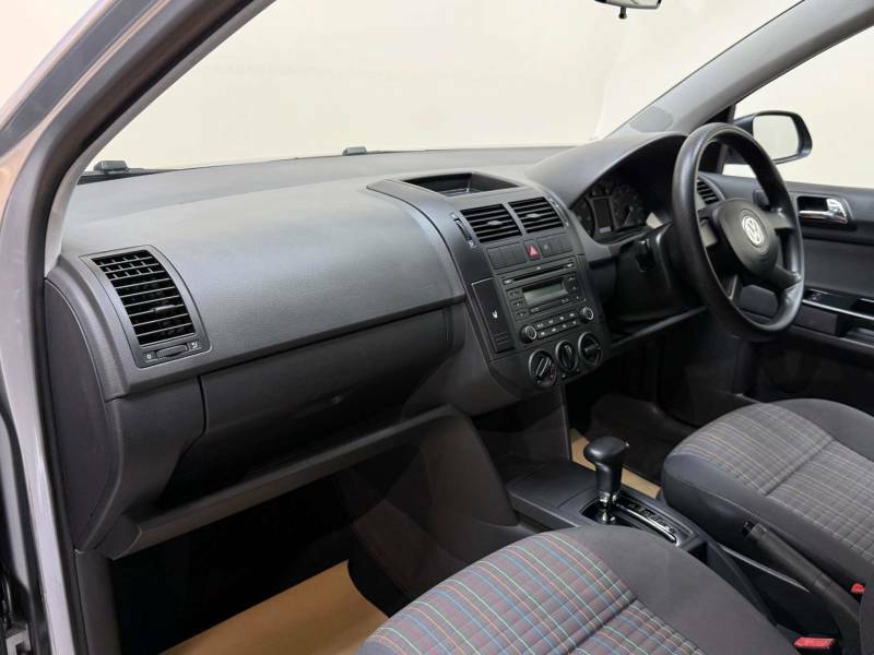 Volkswagen Polo 1.2 E Black #24