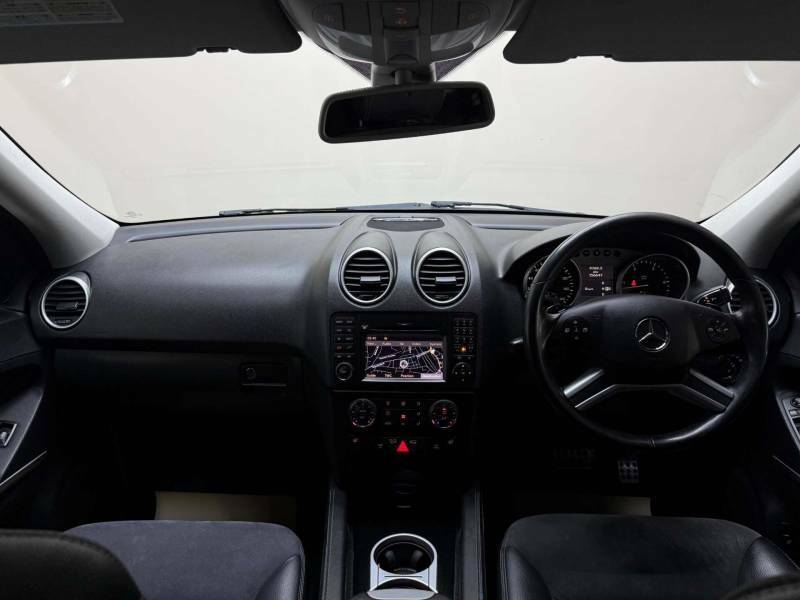 Mercedes-Benz M Class 3.0 Ml300 Sport Cdi Blueefficiency 4Wd Black #3