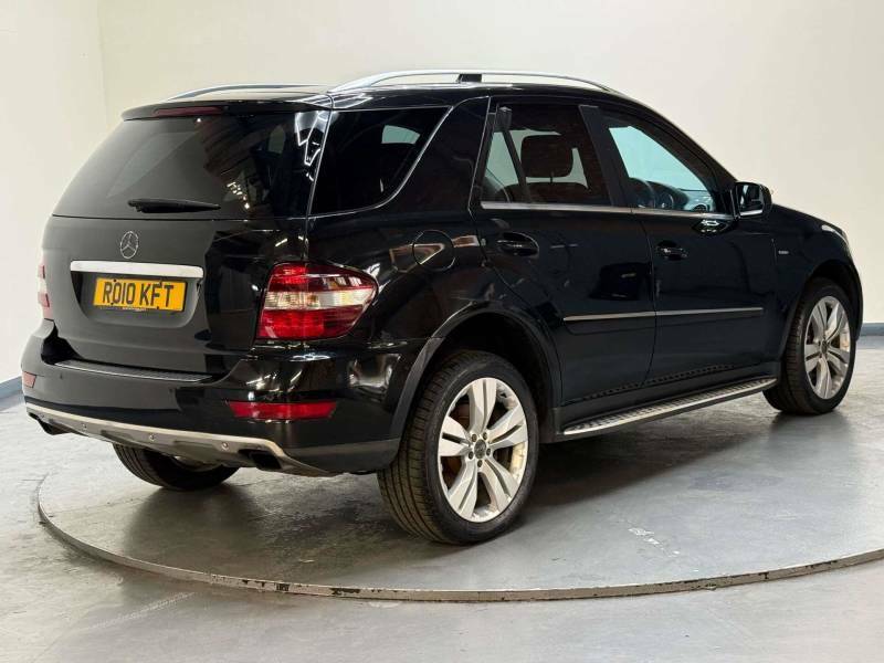 Mercedes-Benz M Class 3.0 Ml300 Sport Cdi Blueefficiency 4Wd Black #5