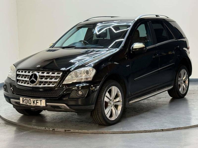 Mercedes-Benz M Class 3.0 Ml300 Sport Cdi Blueefficiency 4Wd Black #2