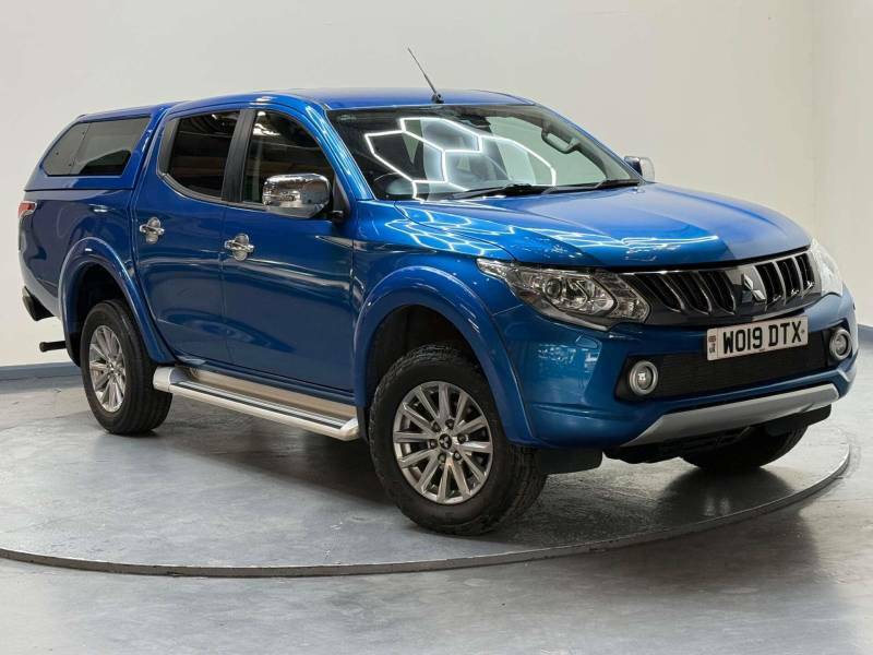 Mitsubishi L200 2.4 L200 Barbarian Di-d 4Wd Blue