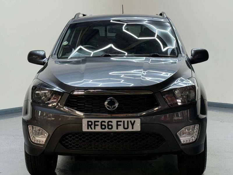 SsangYong Musso Ex Auto White #7