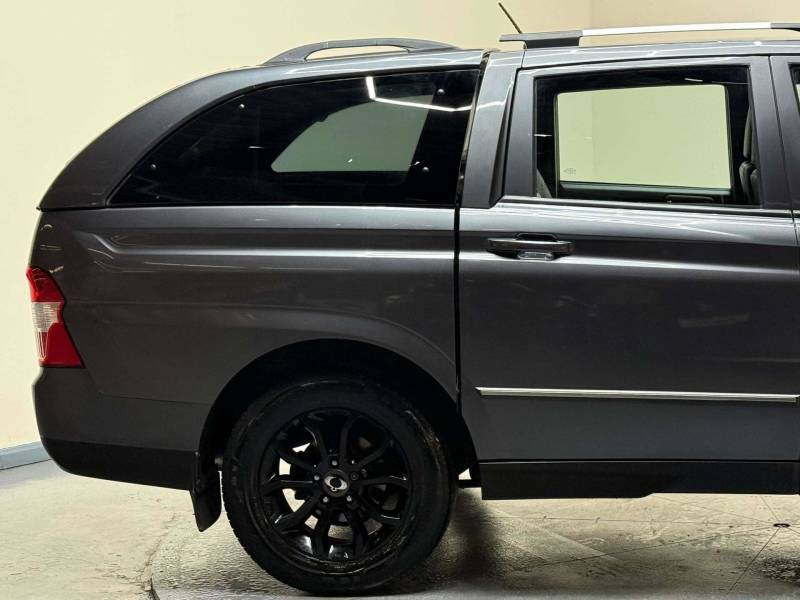 SsangYong Musso Ex Auto White #35