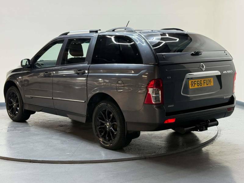 SsangYong Musso Ex Auto White #48