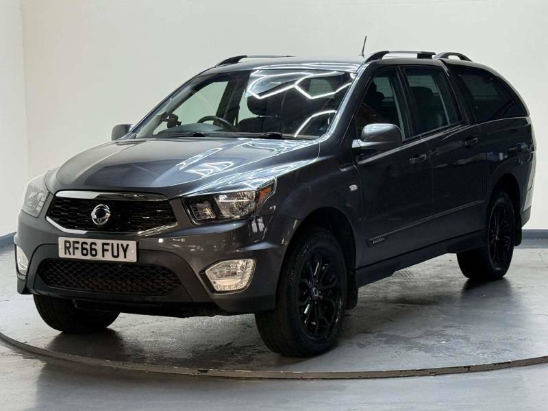 SsangYong Musso Ex Auto White #28