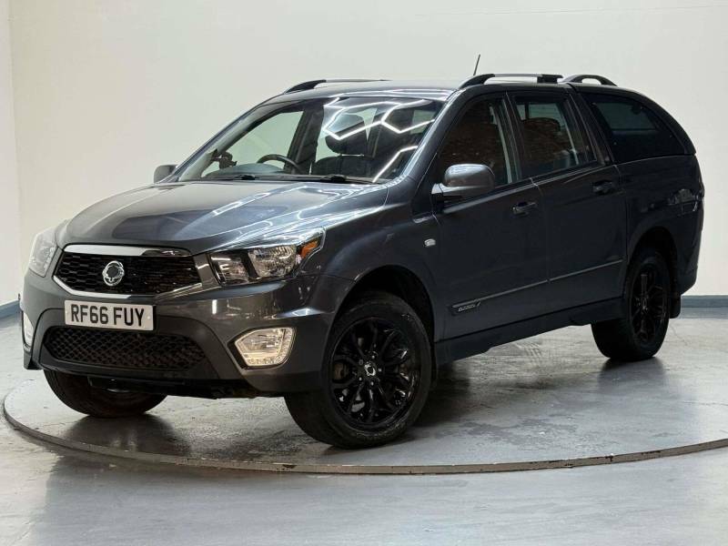 SsangYong Musso Ex Auto White #46