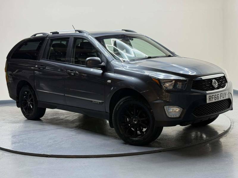SsangYong Musso Ex Auto White #45
