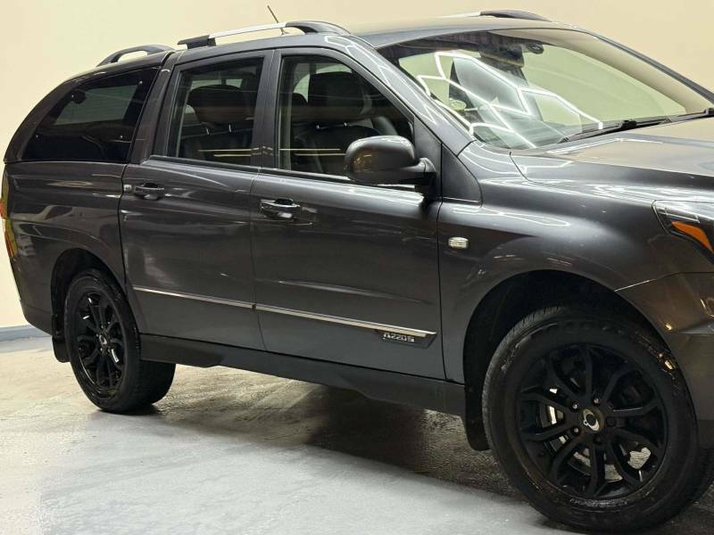 SsangYong Musso Ex Auto White #42