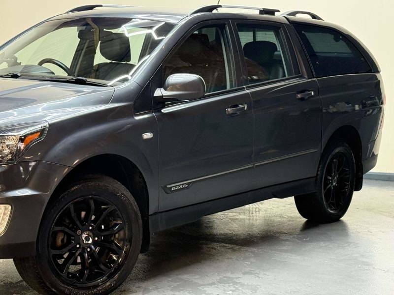 SsangYong Musso Ex Auto White #44