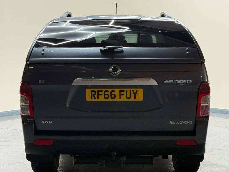 SsangYong Musso Ex Auto White #8