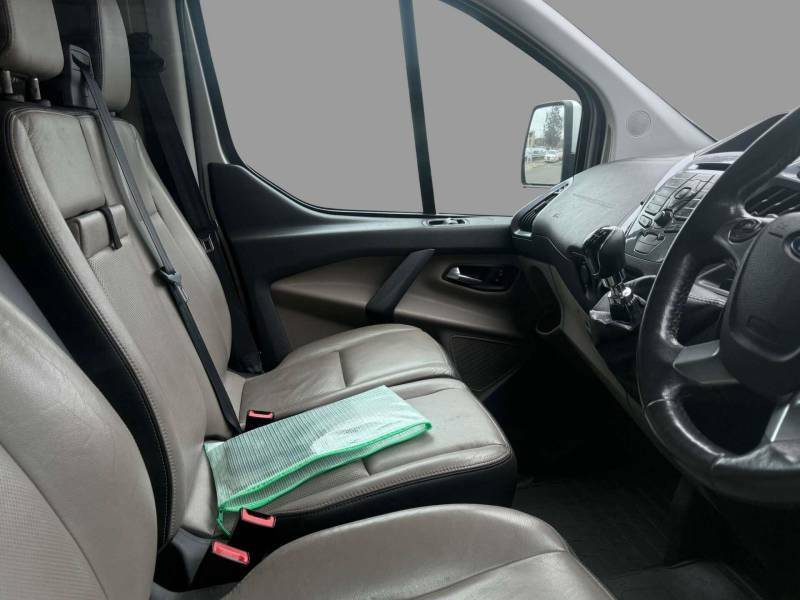 Ford Tourneo Custom 2.2 Tourneo Custom 300 Ltd E-tech Silver #3