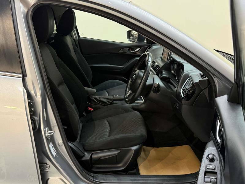 Mazda 3 1.6 Tamura Euro 5 White #11