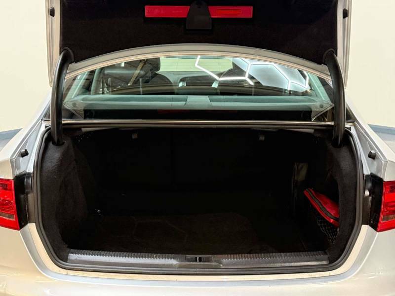 Audi A4 Saloon 2.0 Tdi Black Edition Euro 5 Ss 201 White #82