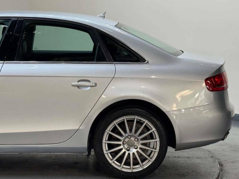 Audi A4 Saloon 2.0 Tdi Black Edition Euro 5 Ss 201 White #46