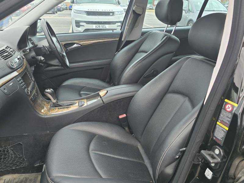 Mercedes-Benz E Class Saloon 2.1 E220 Cdi Classic 2006 Silver #11