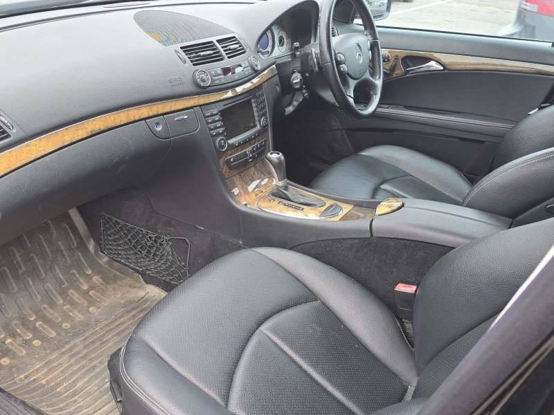 Mercedes-Benz E Class Saloon 2.1 E220 Cdi Classic 2006 Silver #10