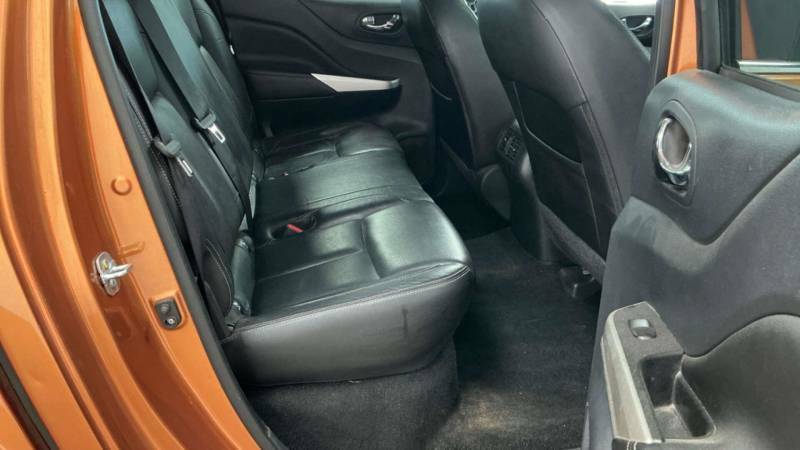 Nissan Navara 2.3 Np300 Navara Tekna Dci 4Wd Yellow #5