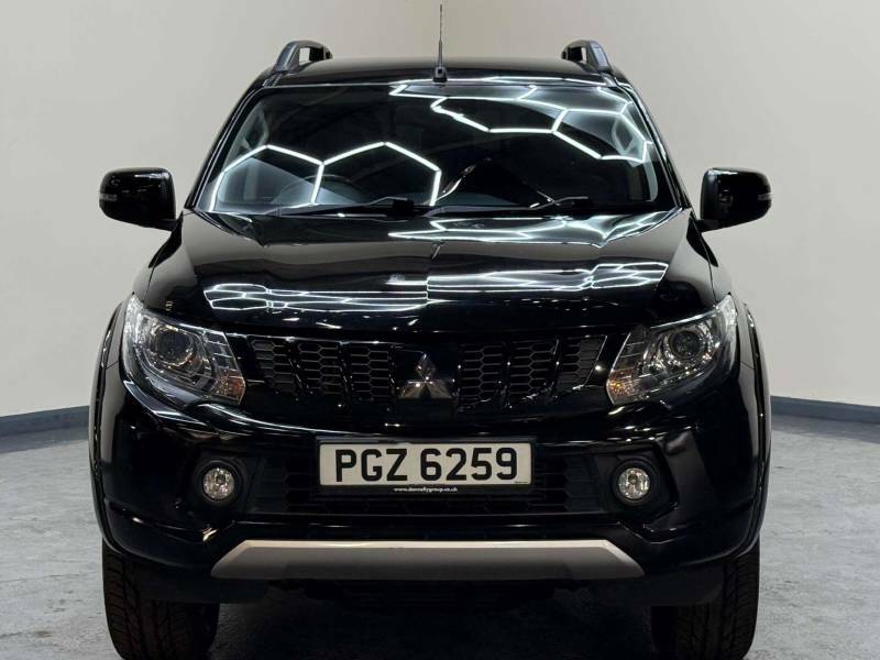 Mitsubishi L200 2.4 L200 Barbarian Black Di-d 4Wd Black #6