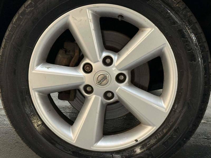 Nissan Qashqai Hatchback Red #55