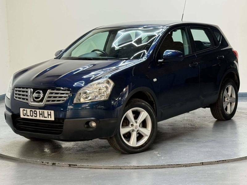 Nissan Qashqai Hatchback Red #48