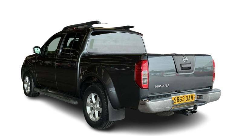 Nissan Navara 2.5 Navara Tekna Dci 4Wd Grey #3