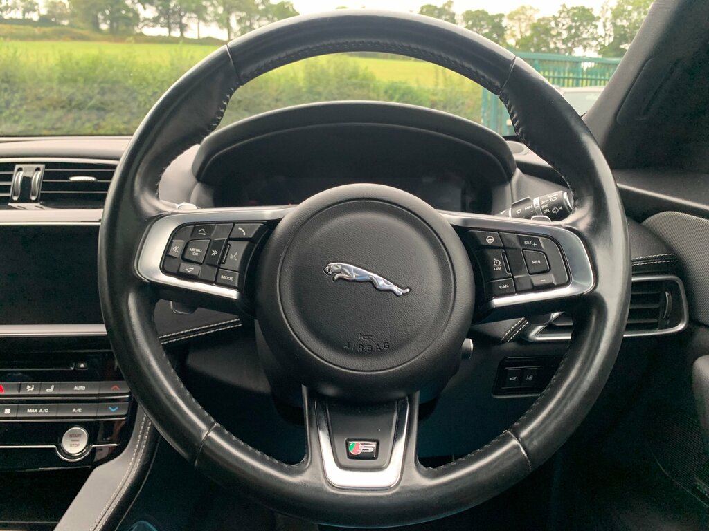 Jaguar F-Pace 2.0 D180 Prestige Awd Euro 6 Ss Blue #20