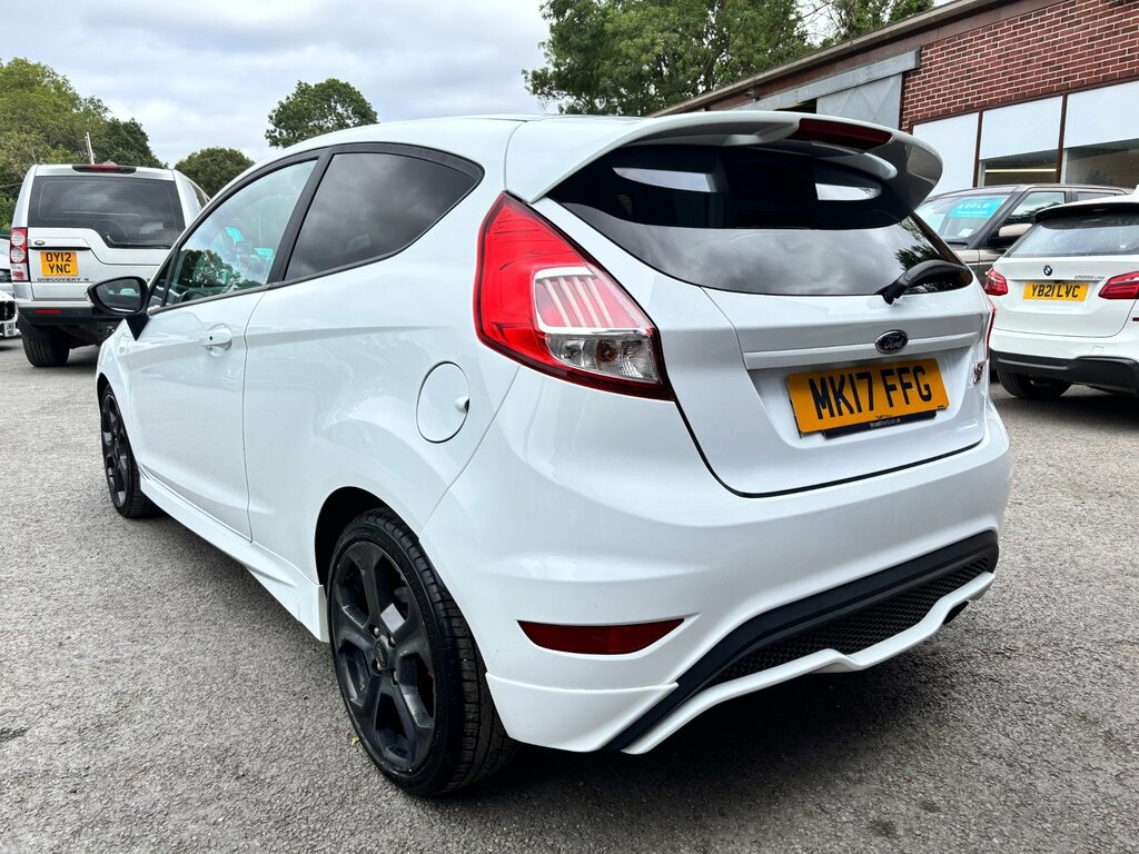 Ford Fiesta 1.6T Ecoboost St-3 Hatchback Eur White #6