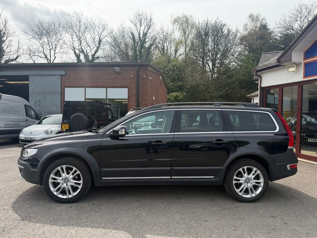 Volvo XC70 2.4 D5 Se Lux Estate Geartronic Awd Eur Black #4