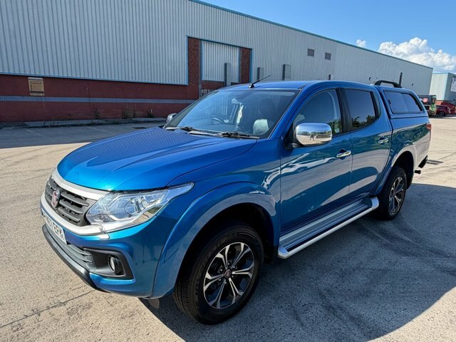 Fiat Fullback LX Pickup Double Cab Blue #2