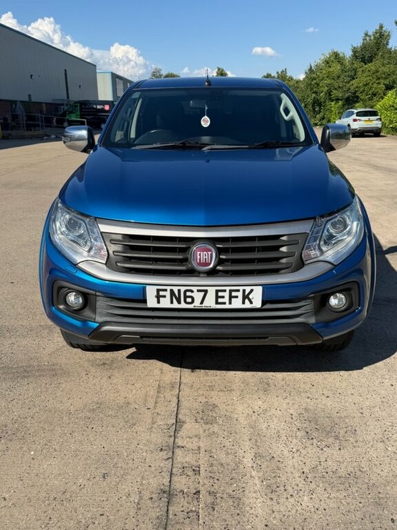 Fiat Fullback LX Pickup Double Cab Blue #5