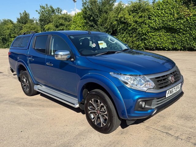 Fiat Fullback LX Pickup Double Cab Blue