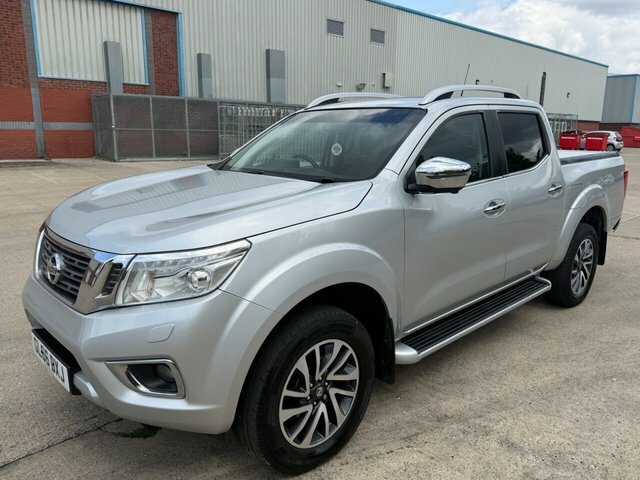 Nissan Navara Dci Tekna Pickup Double Silver #2