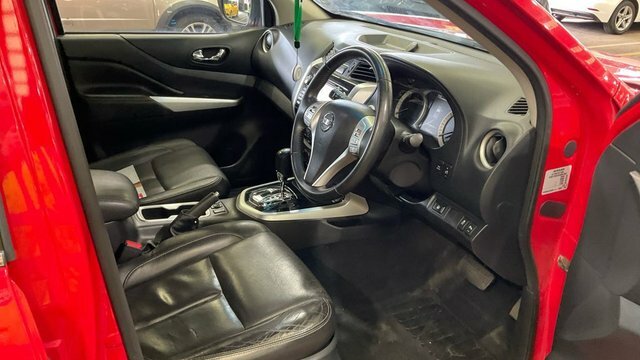 Nissan Navara Dci Tekna Pickup Double Red #3
