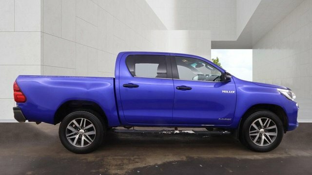 Toyota HILUX D-4d Invincible X Pickup VO70CHD Blue #6