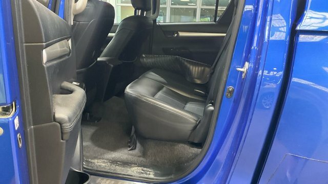 Toyota HILUX D-4d Active  #11