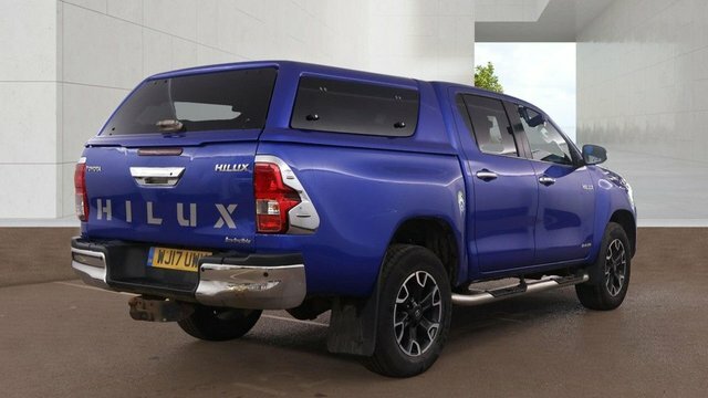 Toyota HILUX D-4d Invincible X Pickup Blue #5