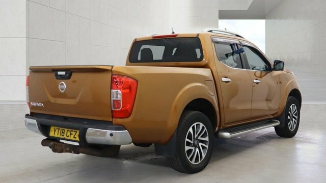 Nissan Navara Dci Tekna Pickup Double Yellow #5