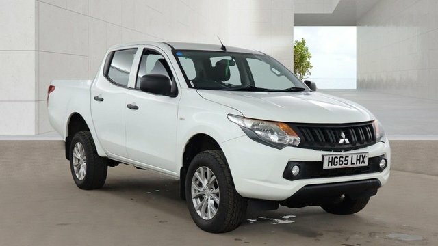 Mitsubishi L200 Di-d Dc 4Life Pickup White #2