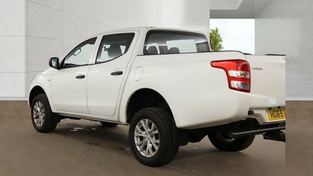 Mitsubishi L200 Di-d Dc 4Life Pickup White #3