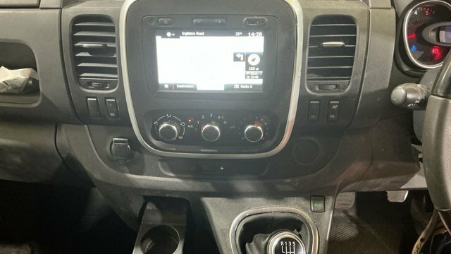 Nissan NV300 Dci 30 Tekna Panel Grey #5