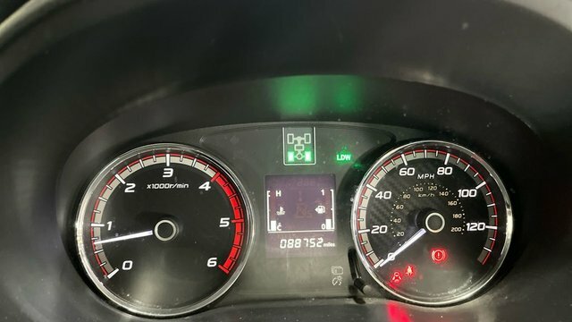 Mitsubishi L200 Double Cab Di-d 178 Barbarian 4Wd White #11